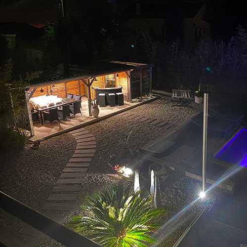 Projecteur au sol et suspensions ext�rieures