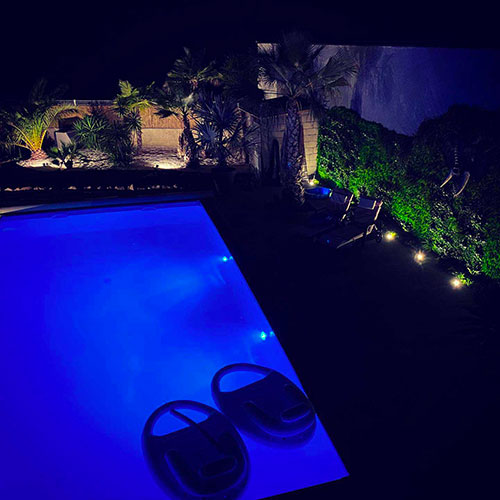 Projecteur led de sol et de piscine sublimant votre terrasse