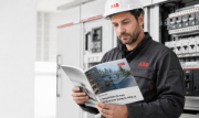 Le nouveau catalogue L?essentiel de nos r�f�rences jusqu?� 400 A en Version WEB INT�RACTIVE
