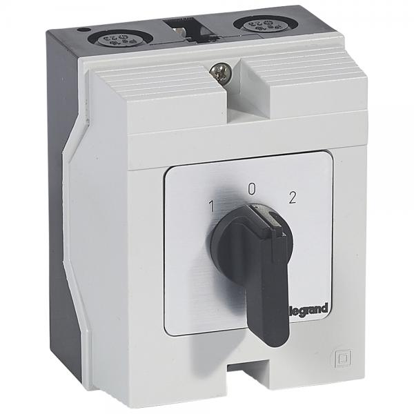 Photo Commutateur  cames inverseur - arrt 45 PR26 2P 4 contacts - botier 96x120mm | Ref : 027741
