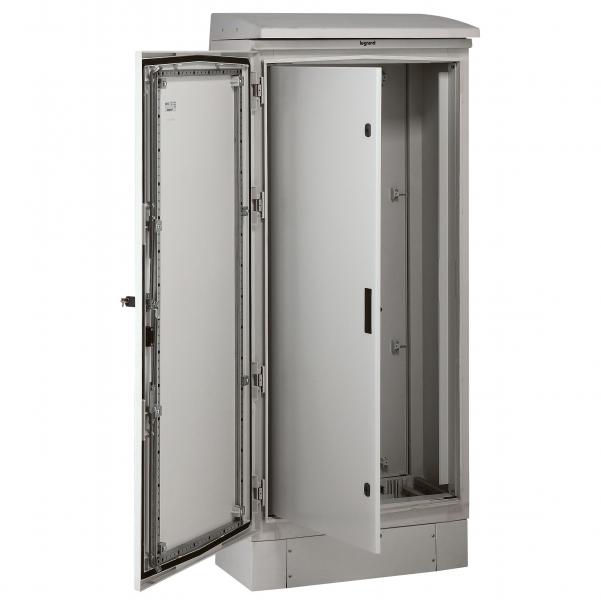 Photo Armoire polyester Marina IP66 IK10 - 1660x800x463mm - RAL7035 | Ref : 036286