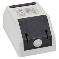 Photo Transformateur de sécurité monophasé IP55 classe II primaire 230V~ et secondaire 12V~ - 160VA | Ref : 042762
