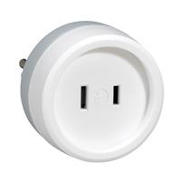 Photo Adaptateur 2P 6A 230V pour fiche standard amricain sur prise standard franais | Ref : 050385