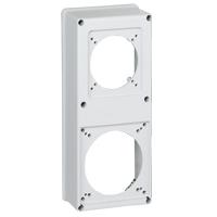 Photo Plastron P17 280x125mm recevant 1 prise 16A ou 32A et 1 prise 63A pour composer un coffret P17 | Ref : 057719