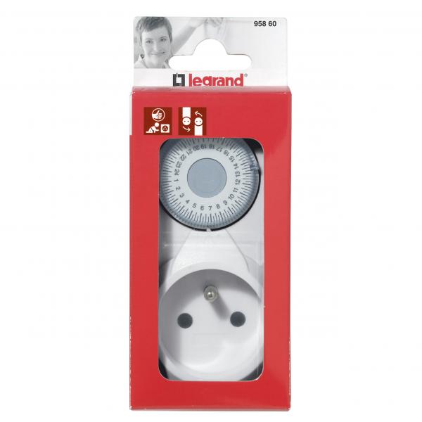 Photo Programmateur mnager journalier avec fiche 2P+T et socle 2P+T 16A | Ref : 095860