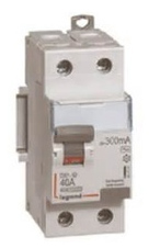Photo Interrupteur diffrentiel DX - ID arrive haute et dpart bas  vis  -  2P 230V~ 25A typeAC 300mA  -  2 modules | Ref : 411524