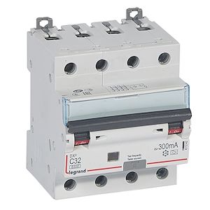 Photo Disjoncteur diffrentiel monobloc DX6000 10kA arrive haute et dpart bas  vis 4P 400V~  -  32A  -  typeA 300mA | Ref : 411242