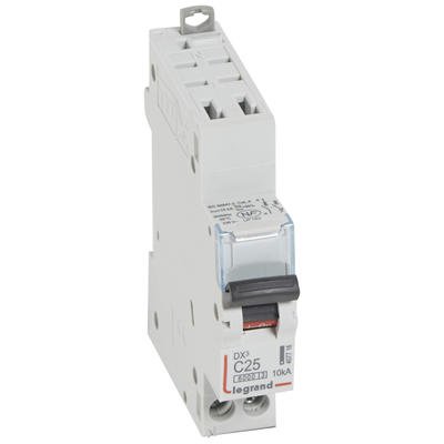 Photo Disjoncteur DX6000 10kA arrive haute automatique et dpart bas  vis U+N  -  230V~  -  25A  -  courbe C  -  1 module | Ref : 407716