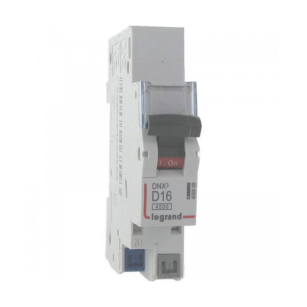 Photo Disjoncteur Phase+Neutre DNX4500 6kA arrive et sortie borne automatique  -  1P+N 230V~ 16A courbe D  -  1 module | Ref : 406809