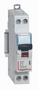 Photo Disjoncteur Phase+Neutre DNX³4500 6kA arrivée et sortie borne à vis - 1P+N 230V~ 1A courbe C - 1 module | Ref : 406861