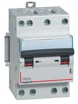 Photo Disjoncteur DX³6000 10kA arrivée haute et départ bas à vis 4P 400V~ - 32A - courbe C - pour peigne HX³ optimisé | Ref : 407910