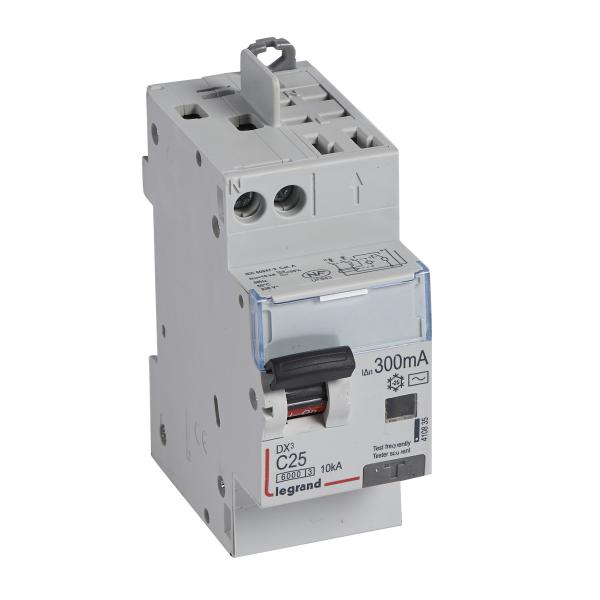 Photo Disjoncteur diffrentiel monobloc DX6000 10kA arrive haute vis dpart haut automatique U+N 230V~  -  25A  -  typeAC 300mA | Ref : 410835