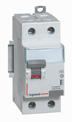 Photo Interrupteur diffrentiel DX - ID arrive haute et dpart haut  vis  -  2P 230V~ 40A typeAC 300mA  -  2 modules | Ref : 411614