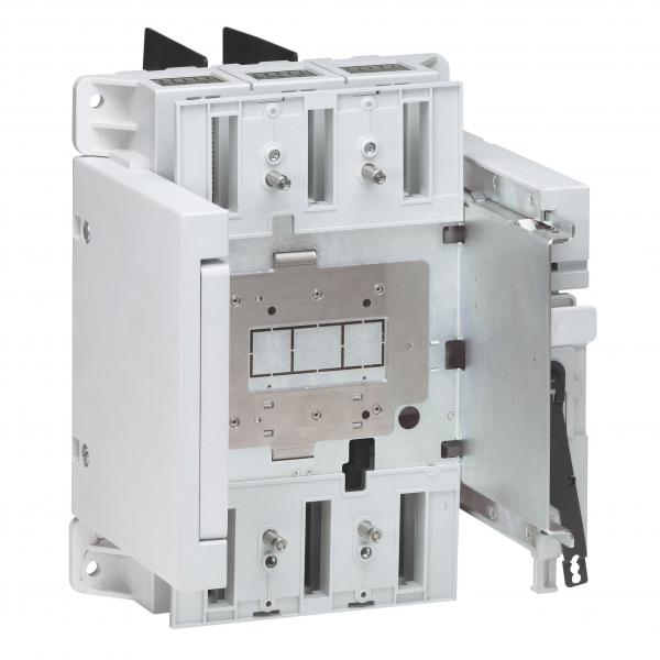 Photo Base prises arrière pour DPX³1600 3P rendu débrochable par un mécanisme Débro - lift | Ref : 422588
