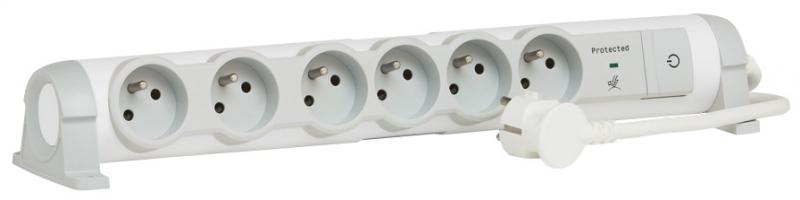 Photo Rallonge multiprise 6 prises de courant 2P+T 16A 230V avec parafoudre - blanc et gris | Ref : 050097