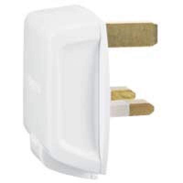 Photo Fiche 2P+T 13A 250V~ standard britannique  sortie latrale avec fusible de 13A  -  blanc | Ref : 050326