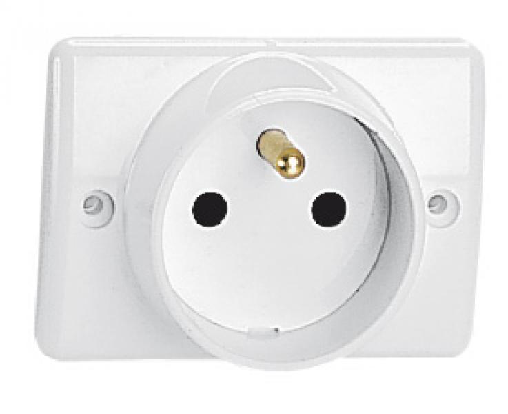 Photo Prise  encastrer pour plinthe 2P+T 16A 250V~ blanc | Ref : 050860