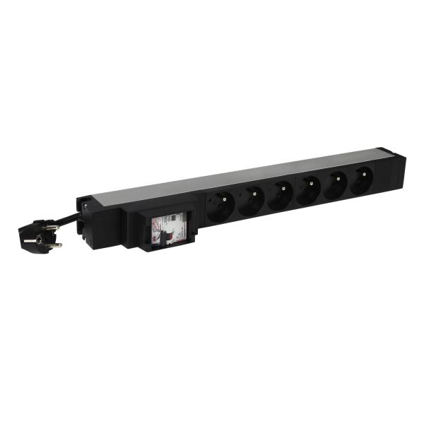 Photo PDU avec disjoncteur différentiel 19pouces 1U LCS³ avec 6 prises 2P+T et cordon d'alimentation 3m avec fiche 2P+T 16A | Ref : 646833