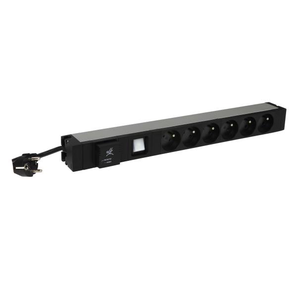 Photo PDU avec parasurtenseur 19pouces 1U LCS³ avec 6 prises 2P+T et cordon d'alimentation 3m avec fiche 2P+T 16A | Ref : 646835