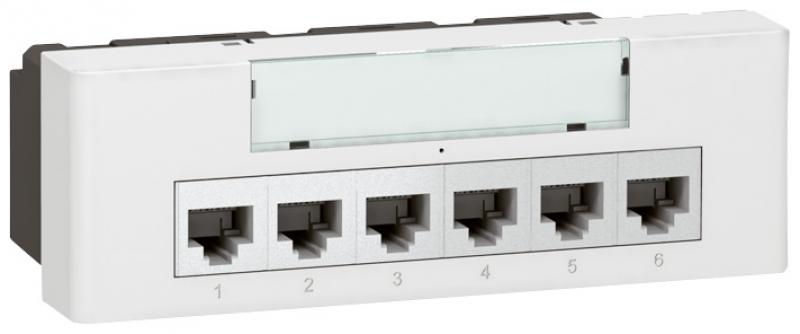 Photo Switch 10/100 base T encastr non manageable Mosaic 6 modules avec alimentation 230V~  -  blanc | Ref : 077900