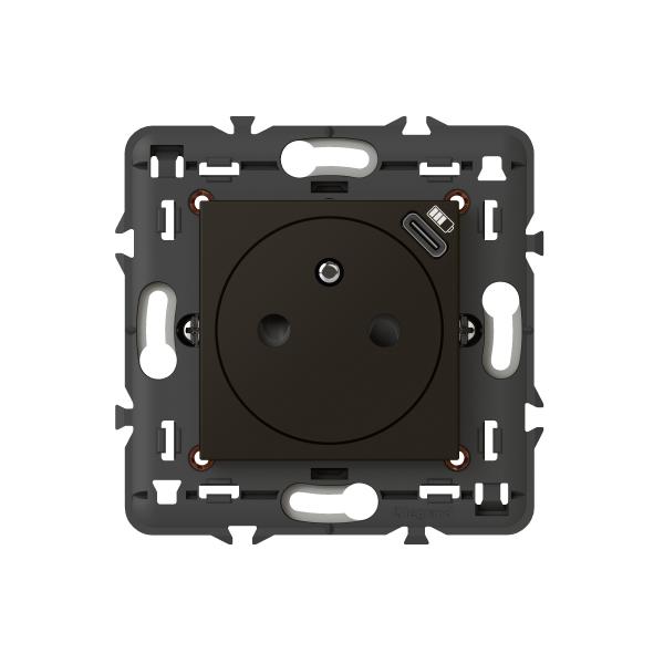 Vignette 2 produit Prise de courant 2P+T Surface avec chargeur Type-C int�gr� en face avant Mosaic 2 module � noir mat livr� avec support | Ref : 079161L