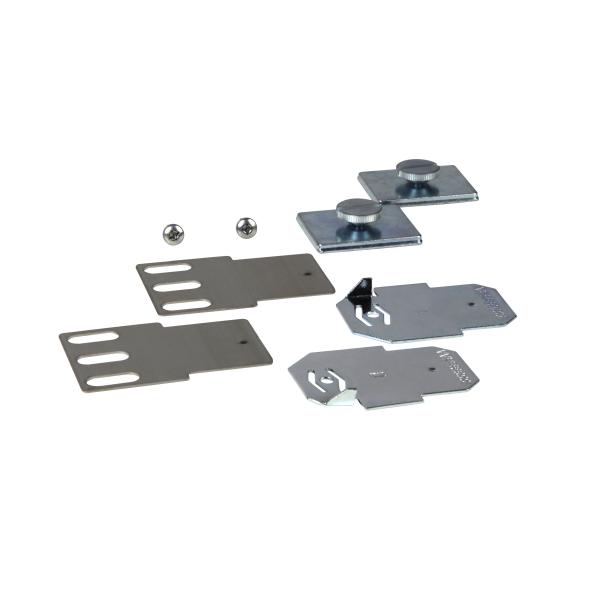 Vignette 2 produit PDU standard triphas� Z�ro - U LCS� avec 18xC13 et 6xC19 verrouillables et cordon d'alimentation 3m avec fiche 3P+T+N | Ref : 646870