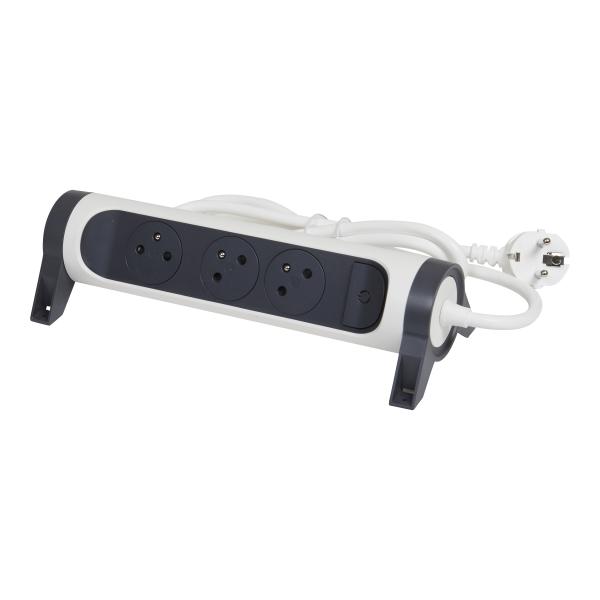Vignette 3 produit Ref : 049442 | Rallonge 3x2P+T Surface avec interrupteur et cordon 1.5m 3G 1mm - blanc/gris