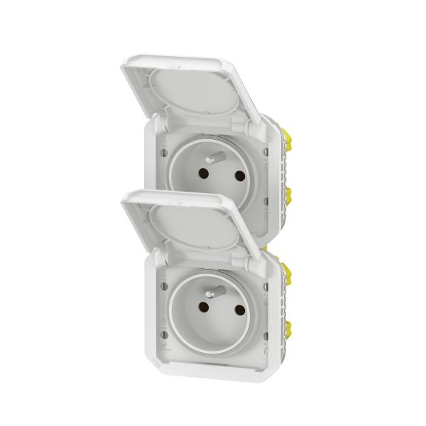Vignette 3 produit Ref : 069643L | Prise de courant 2x2P+T verticale Plexo composable blanc