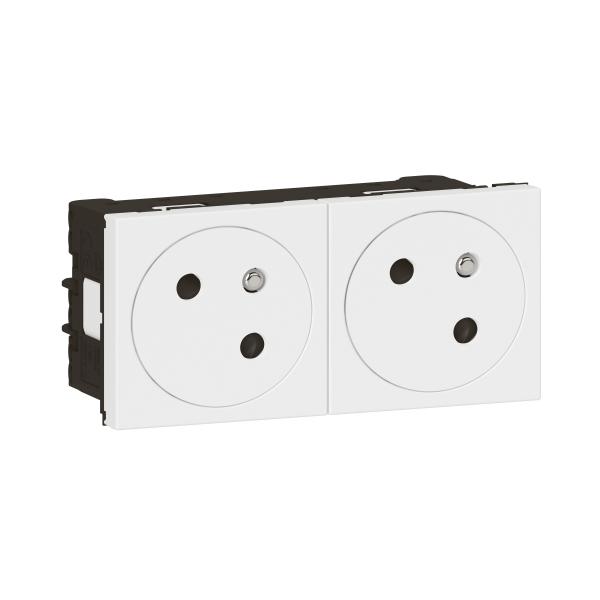 Vignette 3 produit Ref : 077142L | Prise de courant 2P+T mosaic link 4m fb blanc surface