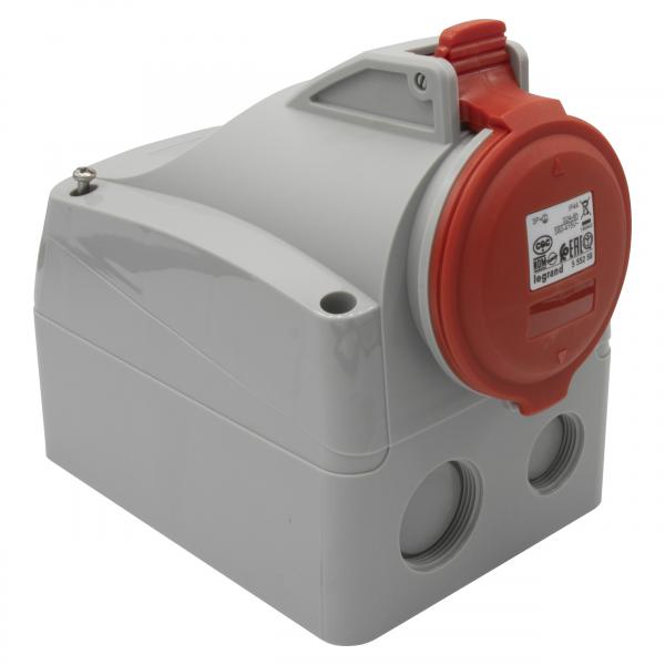 Vignette 3 produit Ref : 555258 | Prise saillie fixe P17 IP44 32A  -  380V~  415V~  -  3P+T