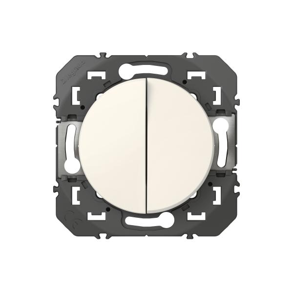 Vignette 3 produit Ref : 600002 | Double interrupteur ou va - et - vient dooxie 10AX 250V~ finition blanc