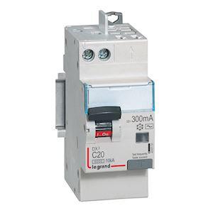 LEGRAND Disjoncteur diffrentiel monobloc dx6000 10ka arrive haute vis dpart haut automatique u+n 230v~  -  20a  -  typeac 300ma 410834