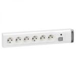 LEGRAND Bloc multiprise fixable avec interrupteur bipolaire  voyant et 6 prises de courant 2p+t longueur 39 050614