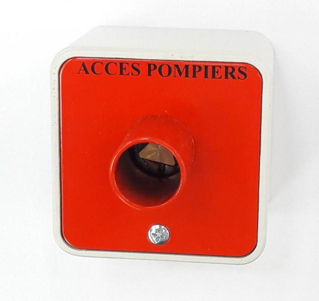 Photo Contact triangle pompier 14mm | Ref : FR0958