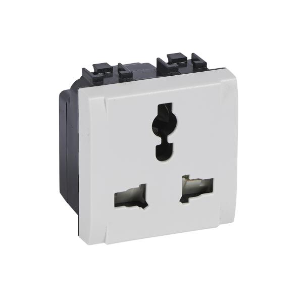Photo Bticino - Prise de courant multi standard Livinglight 2P+T  -  Blanc  -  2 modules | Ref : N4139