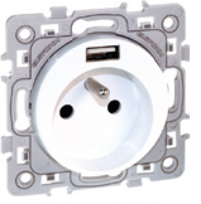 EUROHM Square prise combine 2p+t + usb a blanc 60256