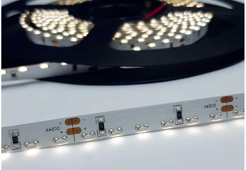 Photo RUBAN 14W 5M 4000K IP20 24V | Ref : LR4391-IP20-24-5BL40