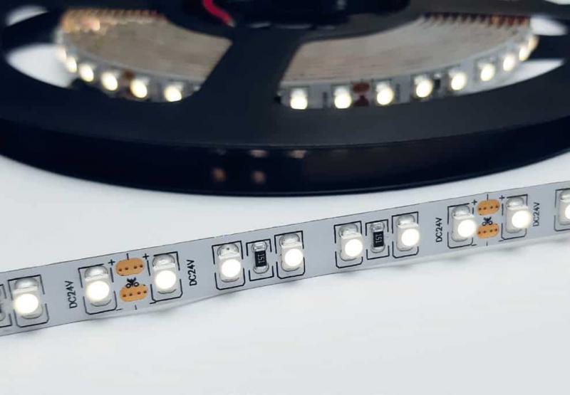 Photo RUBAN 10W 1CM 4000K IP65 12V | Ref : LR5290-IP65-12SPBL40