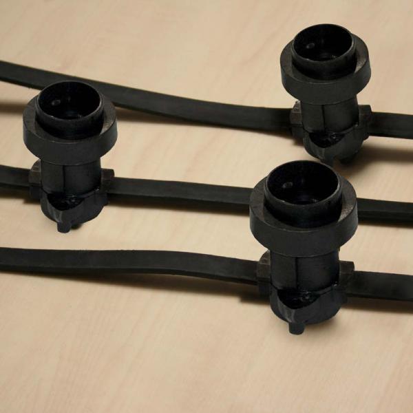 Photo Guirlande B22 15 m 40 Douilles sans Lampes Câble Noir 230V | Ref : 69040