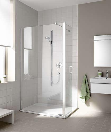 Photo Paroi fixe pose seule avec lment mobile, pivots  gauche, fixation murale  gauche, Srie CADA XS, CCTFL11020VPK, largeur 1100 mm, hauteur 2000 mm, Argent poli, Verre clair trait anticalcaire Cadaclean | Ref : 1403032218