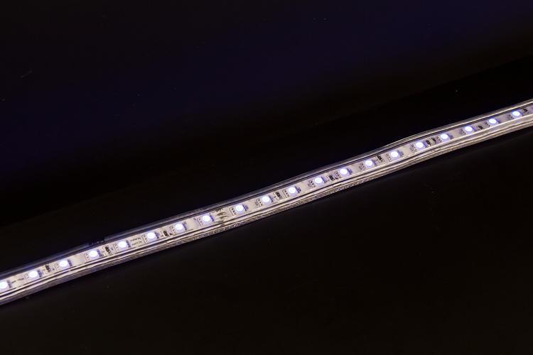 Vignette 2 produit Pack bandeaux led 230V LONG FLEX IP65, RGB (10W/m). Longueur 20m. 230V. Inclus dans le pack : kit de connexion, contrôleur et télécommande RGB. | Ref : 42749