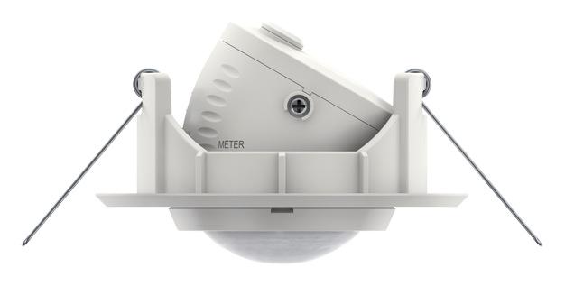 Photo LUXA 103-101 DE BLANC - D�tecteur de mouvement blanc 360�. IP 44. 1 contact renforc� 10 A �clairage + 1 contact CVC 5A. Montage encastr� plafond. D�tection Diam�tre 7 m � 2.5 m de haut. R�glage TEMPO �clairage 5 sec-30 min + impulsion. R�gl | Ref : 1030013