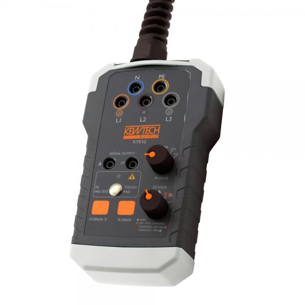 Photo Testeur de bornes de recharge IRVE. Tension: max. 250 V (mono). max. 430V (tri). Simulation PP: circuit ouvert. 13A. 20A. 32A. 63A. Simulation CP: états A. B. C. D. Simulation d?erreur: erreur CP ?E?. erreur PE (défaut terre) | Ref : KT810