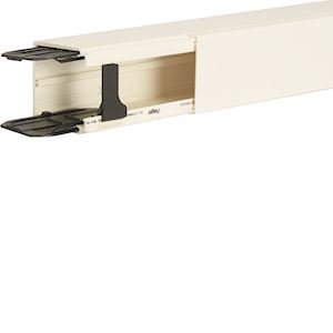 Photo Goulotte Lifa PVC 60X57 avec 2 eclisses et 4 agrafes Blanc | Ref : LFF6006009016