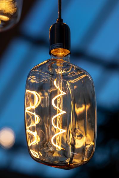 Vignette 3 produit Ref : 141871 | BAI Shapes LED Bourbon E27 4W 1900K 135lm Or Gradable 230V-240V 919 360