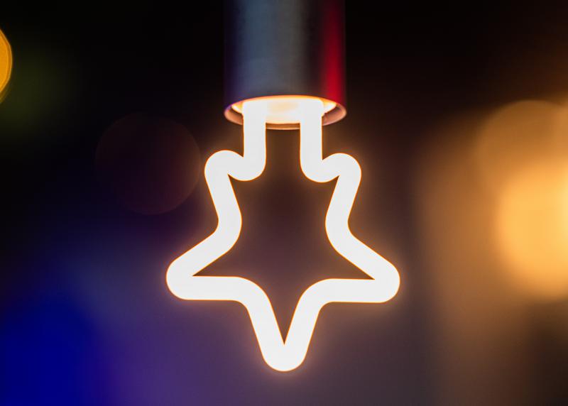 Vignette 3 produit Ref : 143065 | BAI LED Party Bulb Neon Etoile E27 4W Blanc 2700K 360lm 230V-240V 360 82x120mm