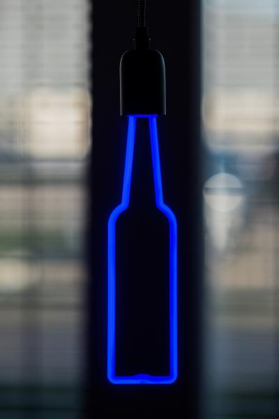 Vignette 3 produit Ref : 143072 | BAI LED Party Bulb Neon Bouteille E27 8W Bleu 110lm 230V-240V 360 65x285mm