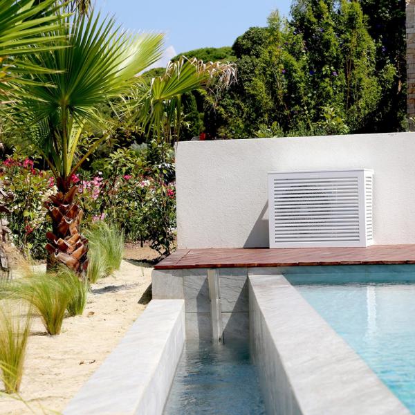 Vignette 2 produit DECOCLIM cache clim aluminium - blanc RAL 9010 - small (Dim int� : H 680 x L 900 x P 450-600 mm profondeur ajustable : 150 mm) | Ref : DECOCLIM-23AS9010