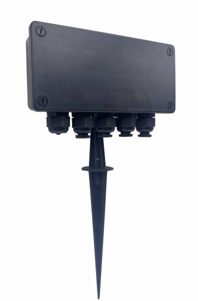 Photo BOITE DE DERVATION EXTERIEUR AUTOMATIQUE  1 ENTREE / 4 SORTIES CONNECTEUR AUTOMMATIQUE SUR PIQUET ETANCHE | Ref : BOITE EXTERIEUR AUTO