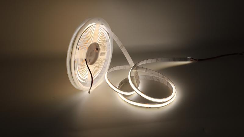 Photo RUBAN. GALON. STRIP . COB 17W/M 4000K 5M 24 VDC 2200LM IP20 COUPE POSSIBLE TOUS LES 3.1CM. APPAREIL INTERIEUR | Ref : SISN-COB-NW2-17W